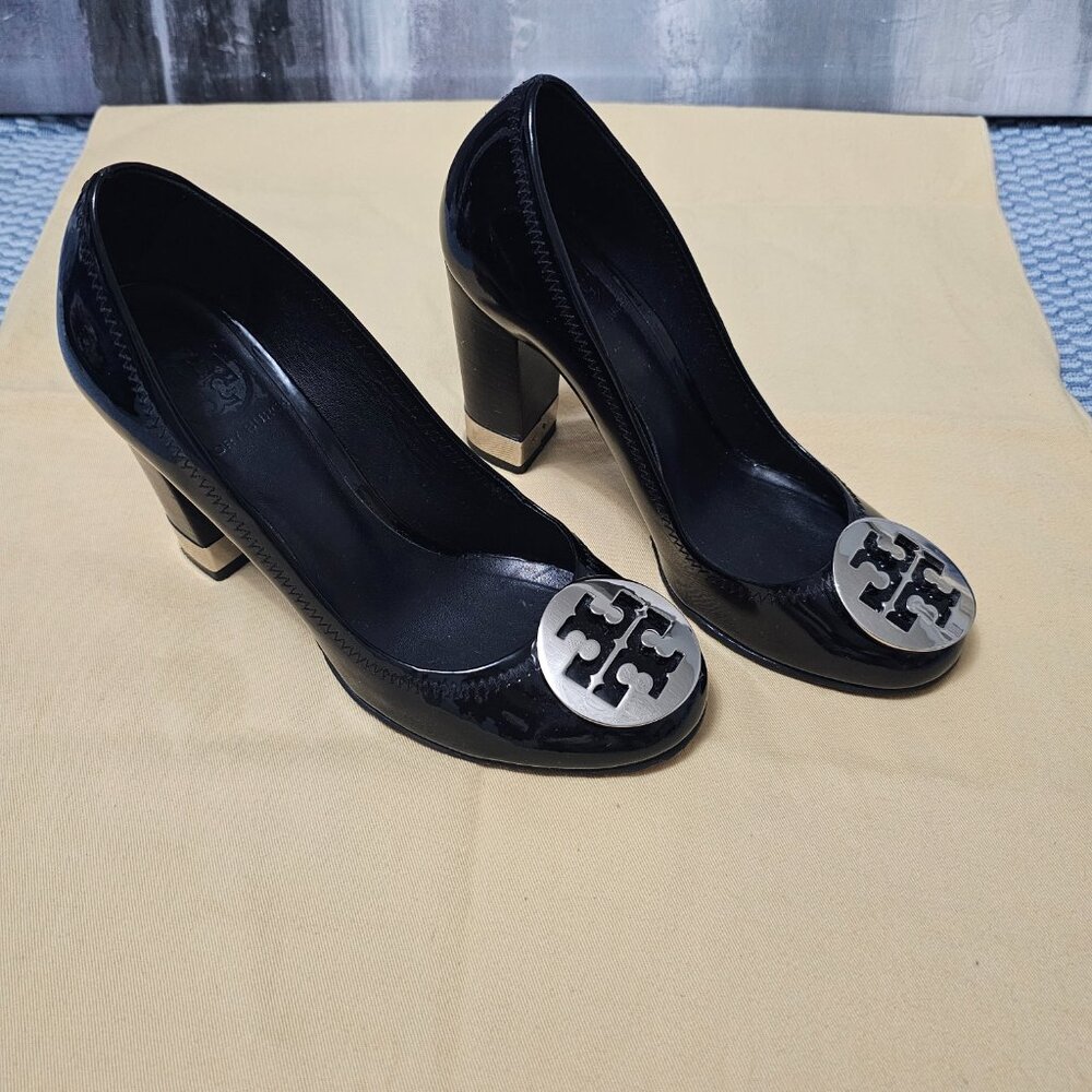 Tory Burch Black Patent Leather Block Heel Pumps with Silver Hardware - Size 6 - Picture 4 of 8